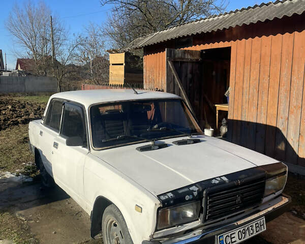 Белый ВАЗ 2107, объемом двигателя 1.5 л и пробегом 800 тыс. км за 700 $, фото 2 на Automoto.ua