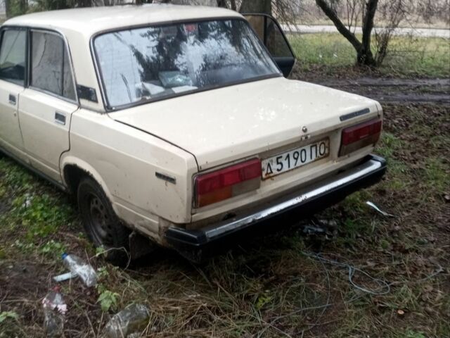 Белый ВАЗ 2107, объемом двигателя 7 л и пробегом 1 тыс. км за 709 $, фото 1 на Automoto.ua