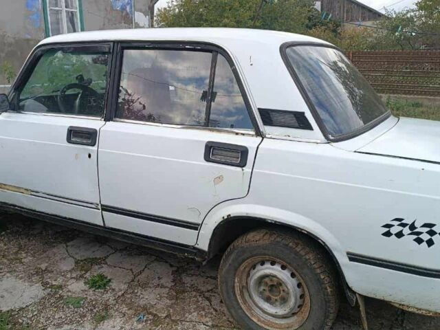 Білий ВАЗ 2107, об'ємом двигуна 1.5 л та пробігом 1000 тис. км за 360 $, фото 4 на Automoto.ua