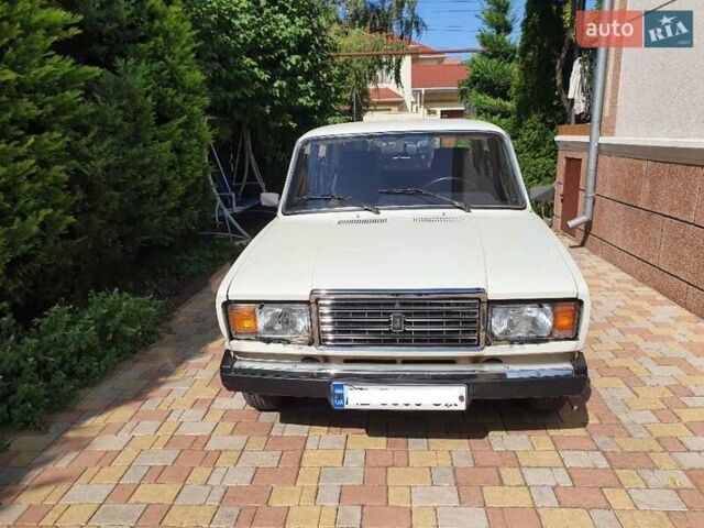 Белый ВАЗ 2107, объемом двигателя 0 л и пробегом 19 тыс. км за 3000 $, фото 1 на Automoto.ua