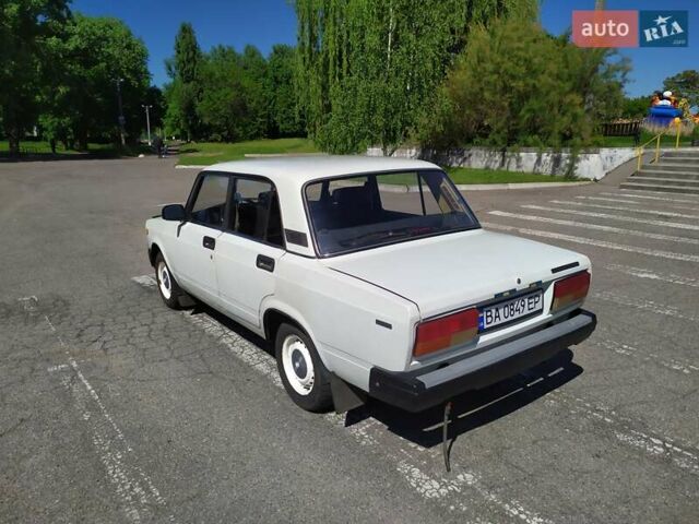Белый ВАЗ 2107, объемом двигателя 1.45 л и пробегом 75 тыс. км за 1100 $, фото 14 на Automoto.ua