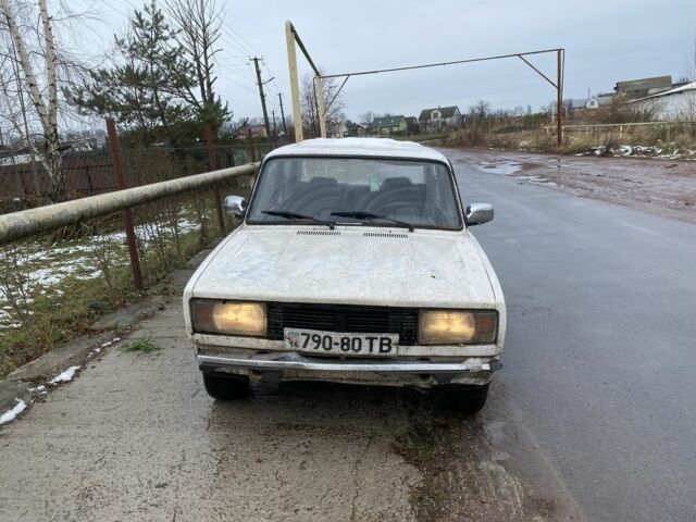 Белый ВАЗ 2107, объемом двигателя 1.5 л и пробегом 1 тыс. км за 448 $, фото 3 на Automoto.ua