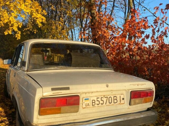 Білий ВАЗ 2107, об'ємом двигуна 1.5 л та пробігом 279 тис. км за 597 $, фото 6 на Automoto.ua