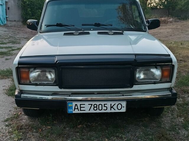 ВАЗ 2107 1987 в Днепре (Днепропетровске) на Automoto.ua Белый ВАЗ 2107, объемом двигателя 1.5 л и пробегом 69 тыс. км за 1084 $, фото 1 на Automoto.ua