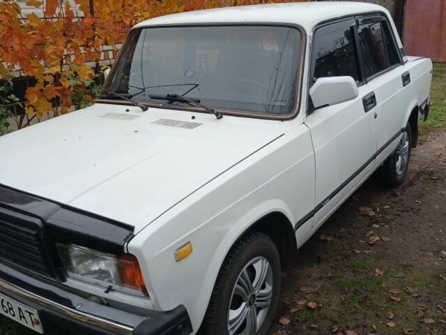Белый ВАЗ 2107, объемом двигателя 0 л и пробегом 10 тыс. км за 900 $, фото 10 на Automoto.ua