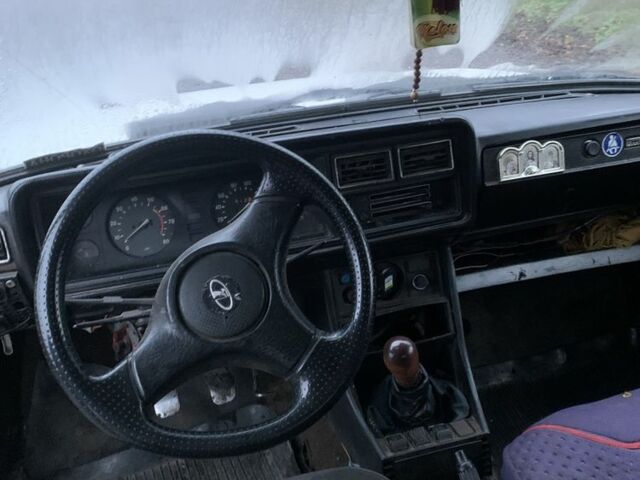 Белый ВАЗ 2107, объемом двигателя 1.5 л и пробегом 142 тыс. км за 473 $, фото 9 на Automoto.ua