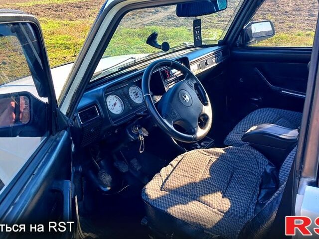 Білий ВАЗ 2107, об'ємом двигуна 1.5 л та пробігом 250 тис. км за 1050 $, фото 5 на Automoto.ua