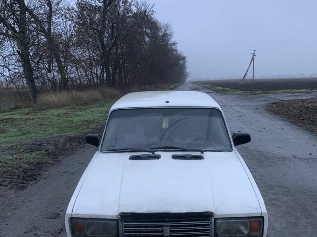 Белый ВАЗ 2107, объемом двигателя 1.5 л и пробегом 142 тыс. км за 473 $, фото 6 на Automoto.ua