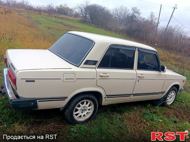 Белый ВАЗ 2107, объемом двигателя 1.5 л и пробегом 0 тыс. км за 1450 $, фото 8 на Automoto.ua