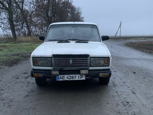 Белый ВАЗ 2107, объемом двигателя 1.5 л и пробегом 142 тыс. км за 473 $, фото 2 на Automoto.ua