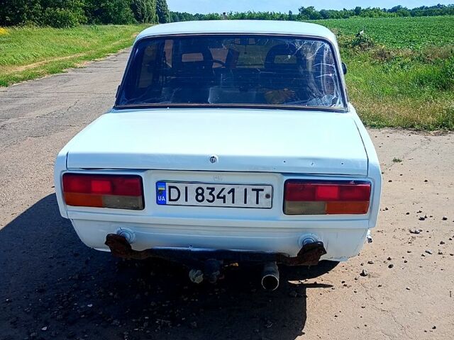 Белый ВАЗ 2107, объемом двигателя 1.5 л и пробегом 0 тыс. км за 670 $, фото 2 на Automoto.ua
