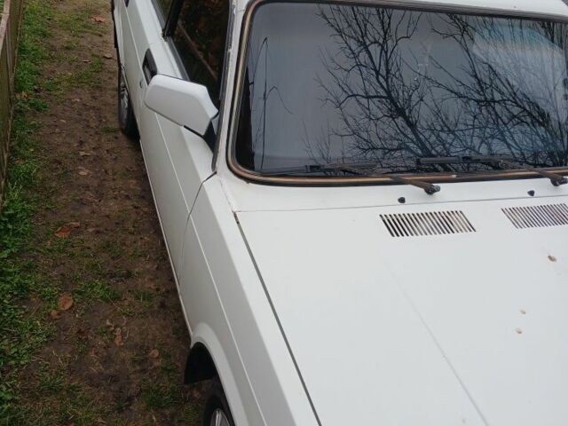 Белый ВАЗ 2107, объемом двигателя 0 л и пробегом 10 тыс. км за 900 $, фото 12 на Automoto.ua