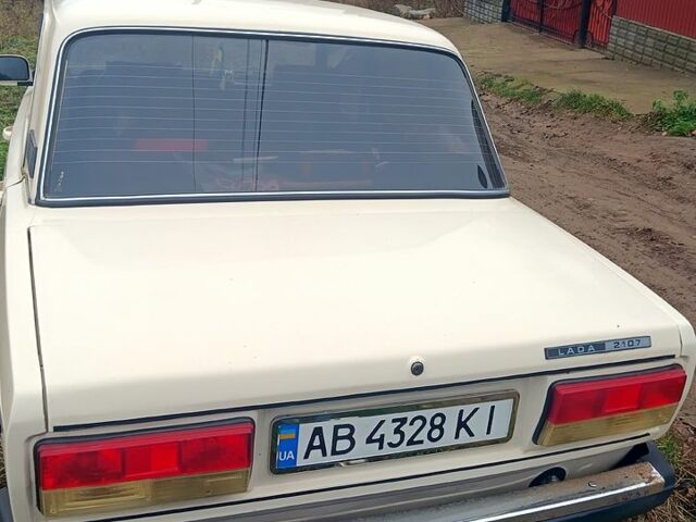 Белый ВАЗ 2107, объемом двигателя 1.5 л и пробегом 0 тыс. км за 1450 $, фото 1 на Automoto.ua