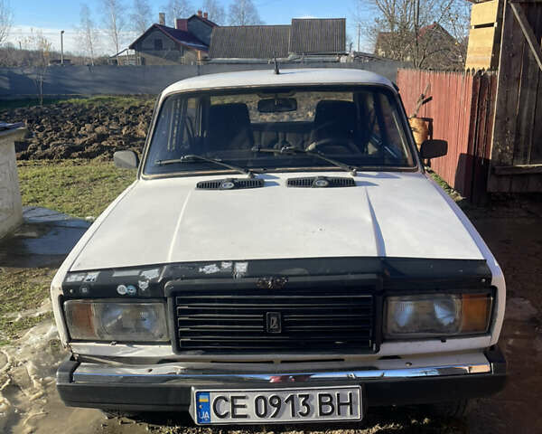 Белый ВАЗ 2107, объемом двигателя 1.5 л и пробегом 800 тыс. км за 700 $, фото 1 на Automoto.ua