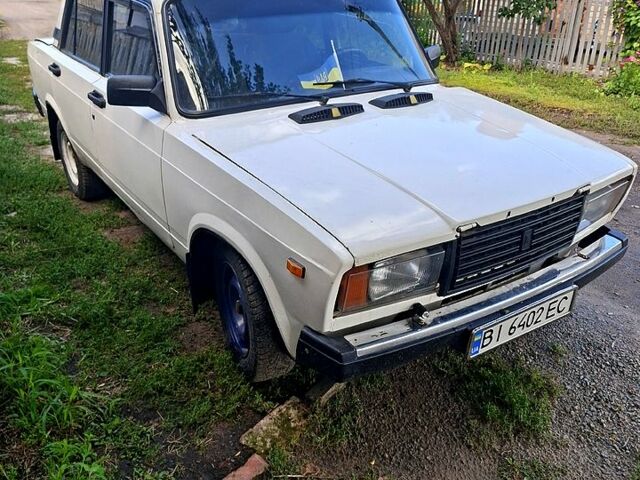 Белый ВАЗ 2107, объемом двигателя 1.5 л и пробегом 0 тыс. км за 395 $, фото 1 на Automoto.ua