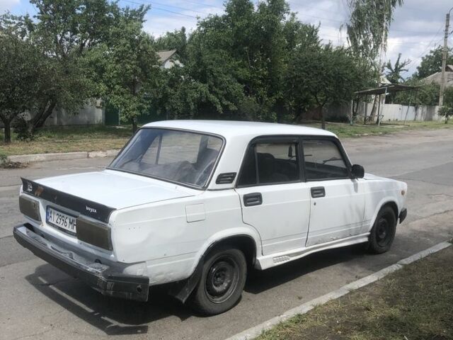 Белый ВАЗ 2107, объемом двигателя 1.5 л и пробегом 777 тыс. км за 550 $, фото 2 на Automoto.ua