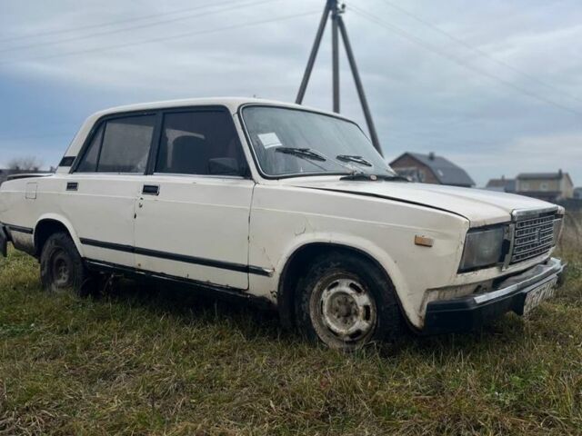 Білий ВАЗ 2107, об'ємом двигуна 1.5 л та пробігом 87 тис. км за 400 $, фото 4 на Automoto.ua