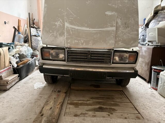 Белый ВАЗ 2107, объемом двигателя 1.5 л и пробегом 8 тыс. км за 5000 $, фото 10 на Automoto.ua