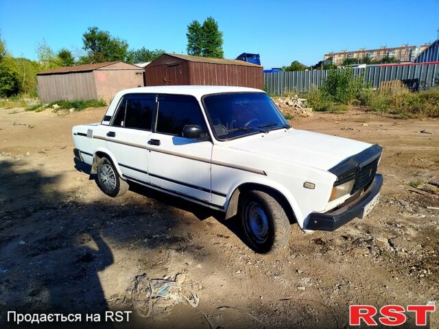 Білий ВАЗ 2107, об'ємом двигуна 1.5 л та пробігом 200 тис. км за 900 $, фото 2 на Automoto.ua