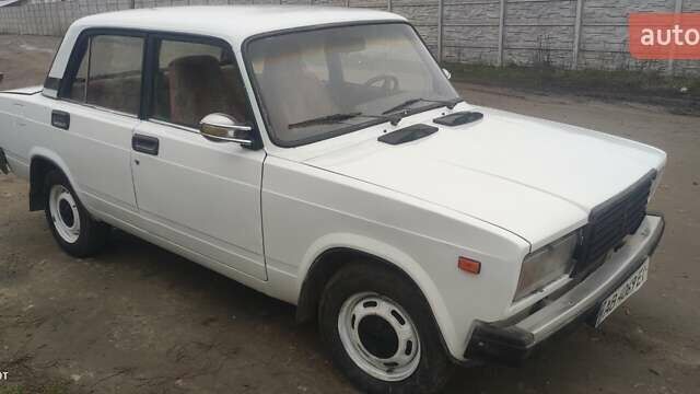 Белый ВАЗ 2107, объемом двигателя 1.45 л и пробегом 180 тыс. км за 700 $, фото 9 на Automoto.ua