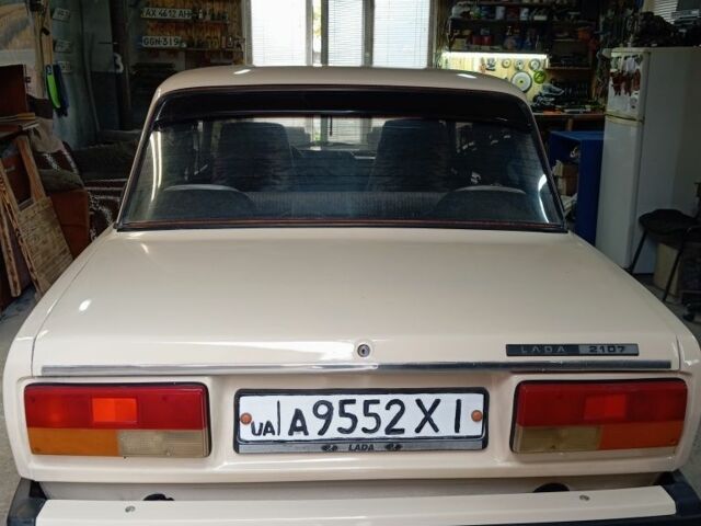 Білий ВАЗ 2107, об'ємом двигуна 1.3 л та пробігом 70 тис. км за 1250 $, фото 4 на Automoto.ua