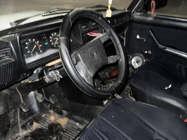 Белый ВАЗ 2107, объемом двигателя 1.5 л и пробегом 40 тыс. км за 461 $, фото 7 на Automoto.ua