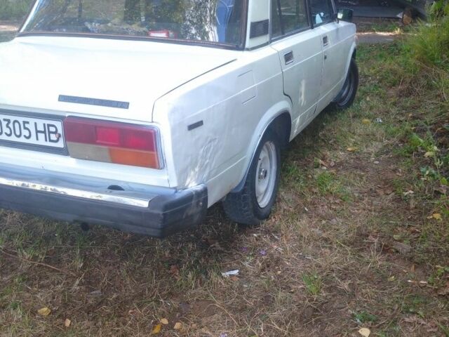 Белый ВАЗ 2107, объемом двигателя 1.5 л и пробегом 564 тыс. км за 442 $, фото 1 на Automoto.ua