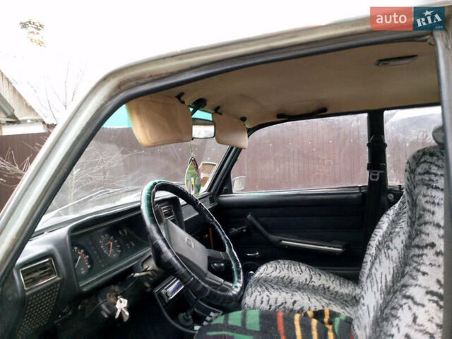 Белый ВАЗ 2107, объемом двигателя 1.5 л и пробегом 180 тыс. км за 471 $, фото 3 на Automoto.ua