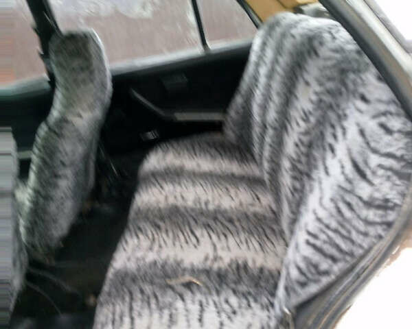 Белый ВАЗ 2107, объемом двигателя 1.5 л и пробегом 180 тыс. км за 471 $, фото 11 на Automoto.ua