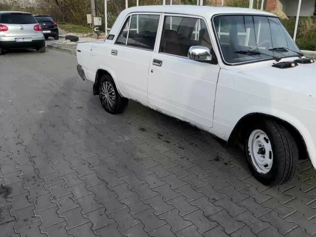 Білий ВАЗ 2107, об'ємом двигуна 1.5 л та пробігом 777 тис. км за 473 $, фото 1 на Automoto.ua