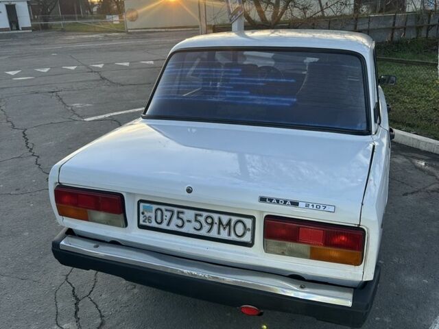 Белый ВАЗ 2107, объемом двигателя 0 л и пробегом 10 тыс. км за 1250 $, фото 3 на Automoto.ua