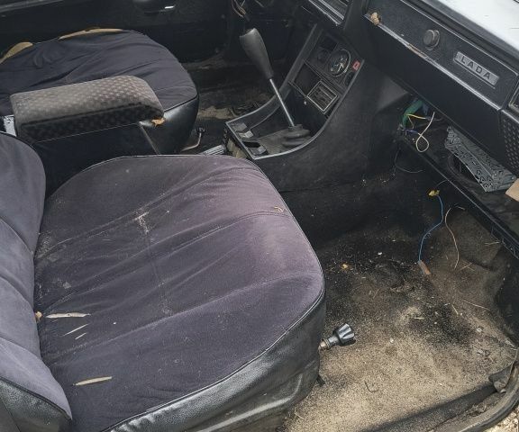 Білий ВАЗ 2107, об'ємом двигуна 1 л та пробігом 60 тис. км за 250 $, фото 1 на Automoto.ua