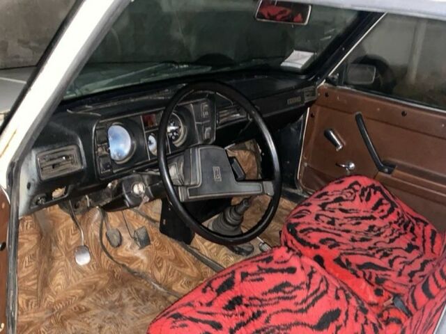 Белый ВАЗ 2107, объемом двигателя 1.5 л и пробегом 3 тыс. км за 600 $, фото 4 на Automoto.ua