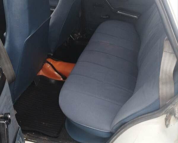 Белый ВАЗ 2107, объемом двигателя 1.5 л и пробегом 160 тыс. км за 950 $, фото 7 на Automoto.ua