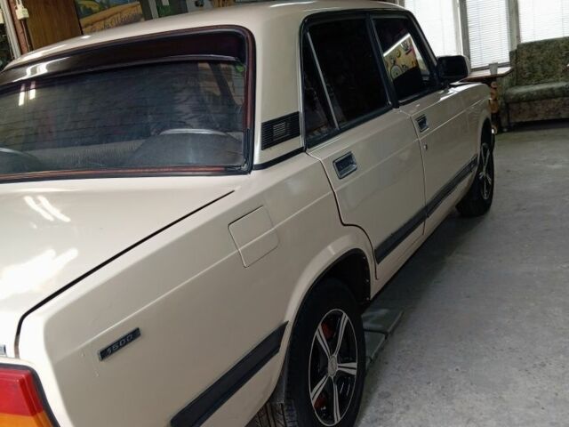 Білий ВАЗ 2107, об'ємом двигуна 1.3 л та пробігом 70 тис. км за 1250 $, фото 3 на Automoto.ua