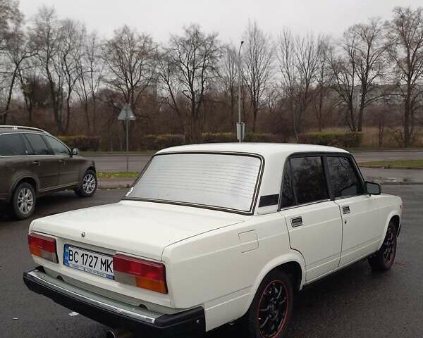 Білий ВАЗ 2107, об'ємом двигуна 1.5 л та пробігом 112 тис. км за 3000 $, фото 4 на Automoto.ua