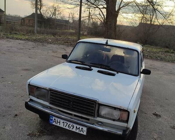 Белый ВАЗ 2107, объемом двигателя 1.5 л и пробегом 211 тыс. км за 850 $, фото 3 на Automoto.ua
