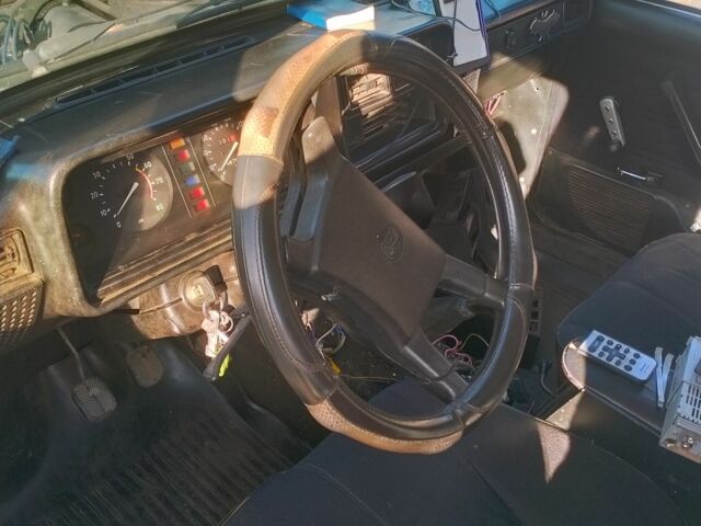 Белый ВАЗ 2107, объемом двигателя 0 л и пробегом 30 тыс. км за 287 $, фото 3 на Automoto.ua