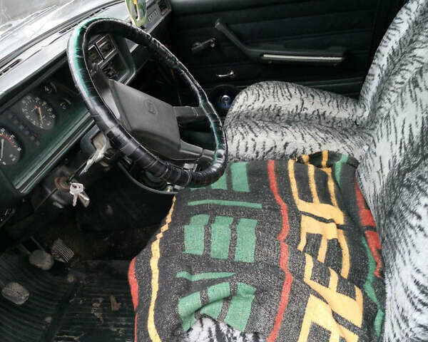 Белый ВАЗ 2107, объемом двигателя 1.5 л и пробегом 180 тыс. км за 471 $, фото 6 на Automoto.ua