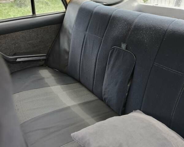 Белый ВАЗ 2107, объемом двигателя 0 л и пробегом 65 тыс. км за 650 $, фото 2 на Automoto.ua