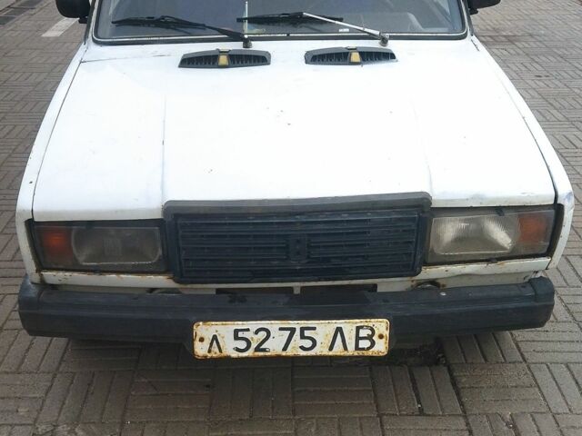 Белый ВАЗ 2107, объемом двигателя 1 л и пробегом 99 тыс. км за 555 $, фото 1 на Automoto.ua