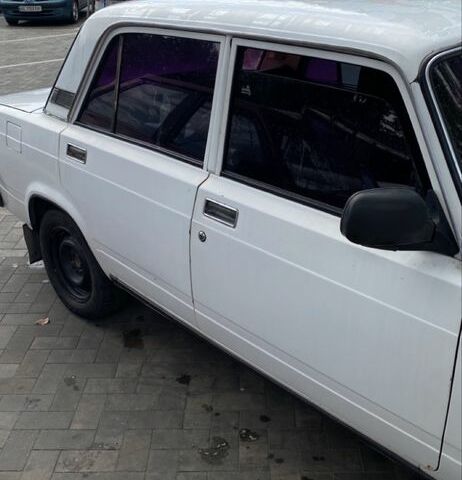 Білий ВАЗ 2107, об'ємом двигуна 1.5 л та пробігом 3 тис. км за 881 $, фото 4 на Automoto.ua