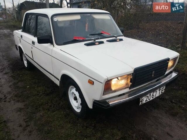 Белый ВАЗ 2107, объемом двигателя 1.5 л и пробегом 160 тыс. км за 950 $, фото 3 на Automoto.ua