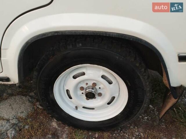 Белый ВАЗ 2107, объемом двигателя 1.5 л и пробегом 159 тыс. км за 950 $, фото 2 на Automoto.ua