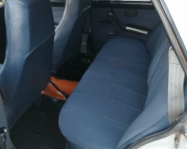 ВАЗ 2107 1989 в Теребовле на Automoto.ua Белый ВАЗ 2107, объемом двигателя 0 л и пробегом 159 тыс. км за 950 $, фото 6 на Automoto.ua