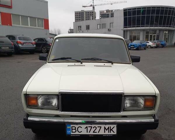 Білий ВАЗ 2107, об'ємом двигуна 1.5 л та пробігом 112 тис. км за 3000 $, фото 2 на Automoto.ua