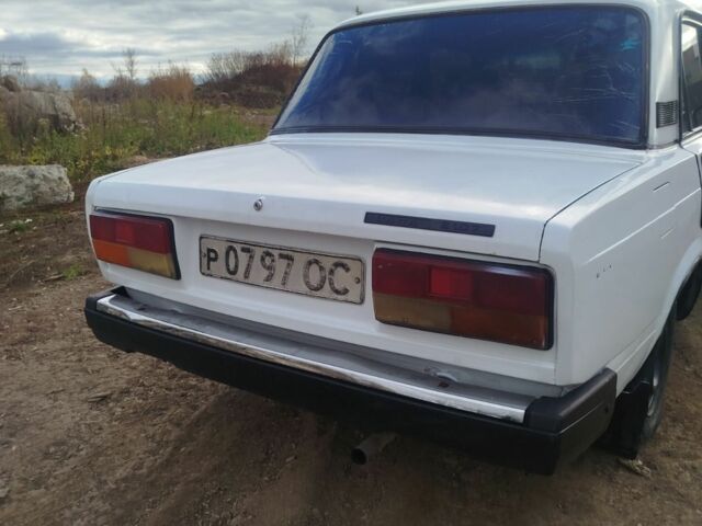 Белый ВАЗ 2107, объемом двигателя 0 л и пробегом 100 тыс. км за 450 $, фото 5 на Automoto.ua