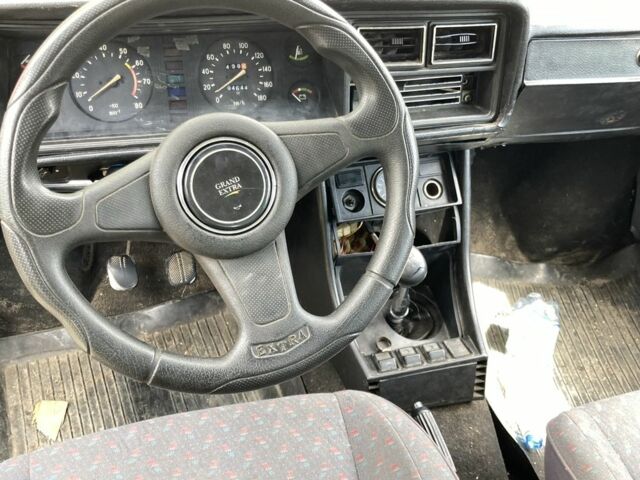 ВАЗ 2107 1990 в Хмельницком на Automoto.ua Белый ВАЗ 2107, объемом двигателя 1.5 л и пробегом 80 тыс. км за 450 $, фото 3 на Automoto.ua