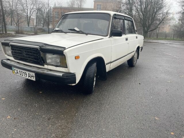 Білий ВАЗ 2107, об'ємом двигуна 1.6 л та пробігом 100 тис. км за 638 $, фото 1 на Automoto.ua