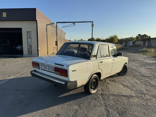 ВАЗ 2107 1990 в Краматорске на Automoto.ua Белый ВАЗ 2107, объемом двигателя 1.5 л и пробегом 90 тыс. км за 663 $, фото 1 на Automoto.ua